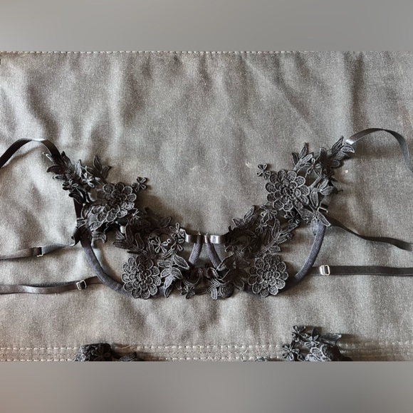 SHEIN 3 piece lingerie - Picture 2 of 5